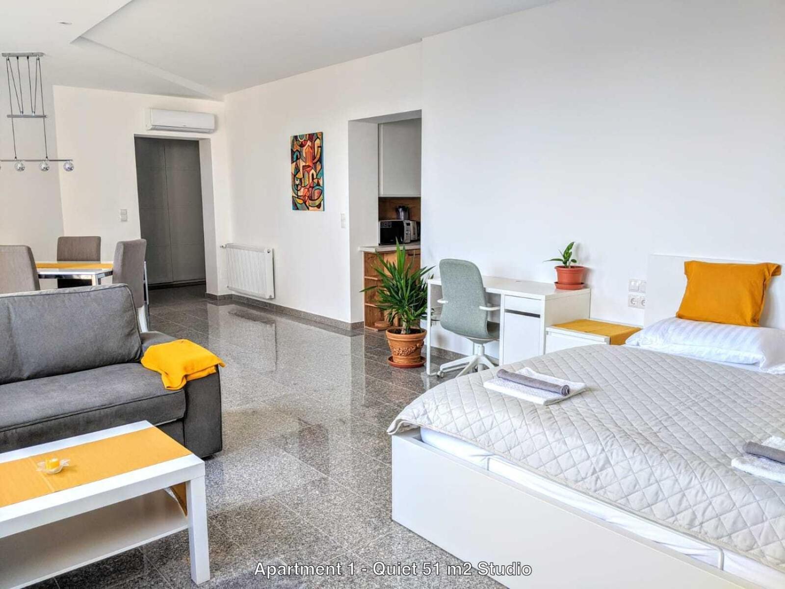 Clearvuehome Apartments Bratislava Slavin Extérieur photo