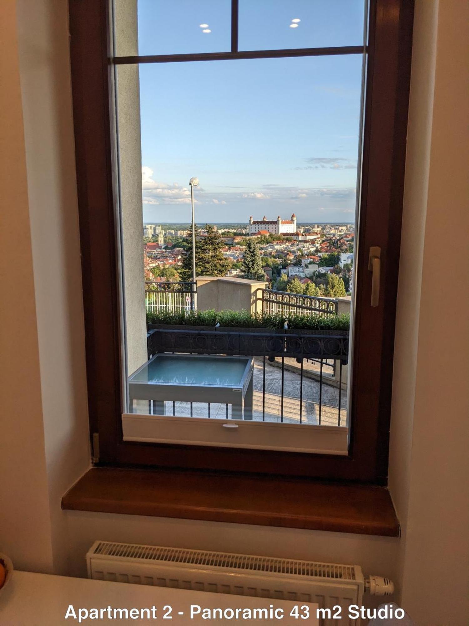 Clearvuehome Apartments Bratislava Slavin Extérieur photo